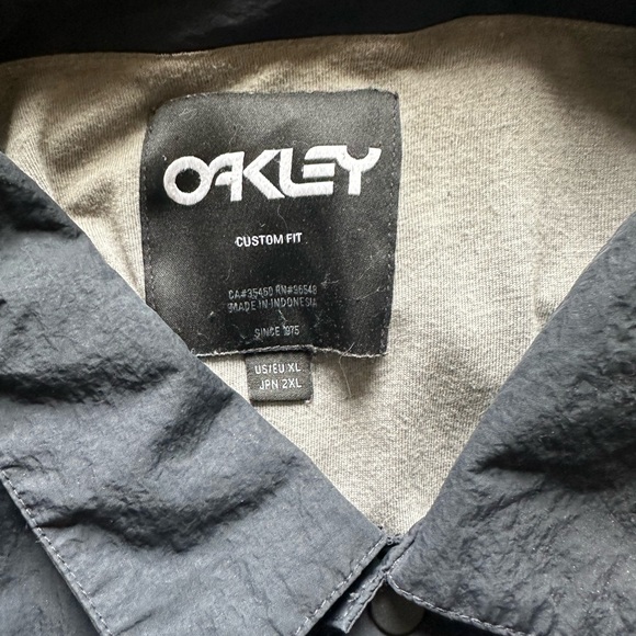 Oakley light jacket - Picture 1 of 3